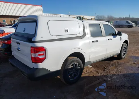 2024 Ford Maverick Xlt z USA, uszkodzony, nr VIN 3FTTW8H30RRA05995